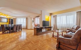 Scala Flat